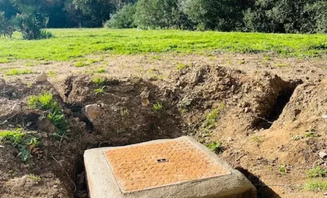 Petite maçonnerie sur Porto-Vecchio : création d'un regard, Porto-Vecchio, ACM Assainissement